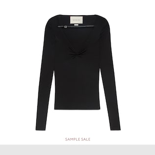 Fine viscose V-neck long sleeve top