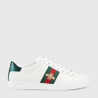 Zapatilla Ace con bordado para mujer