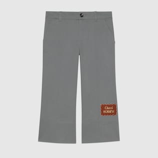 Pantalone in gabardina con etichetta Gucci