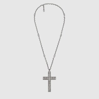 Halskette mit Kreuz-Anhänger