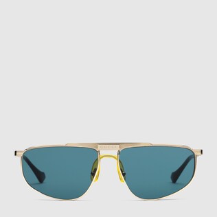 Sonnenbrille in Pilotenform