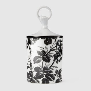 Inventum, medium Herbarium hand and ring candle