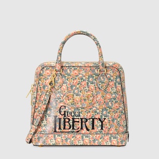 حقيبة Gucci 1955 Horsebit ذات مقبض علوي بطبعة Liberty London