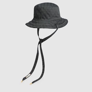 Reversible hat in GG canvas and nylon