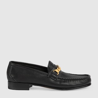 Women's loafer with chain