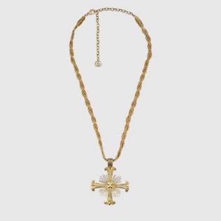 Collar con cruz con perla de vidrio