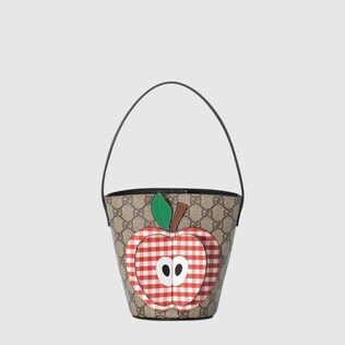 Children's bucket bag with apple