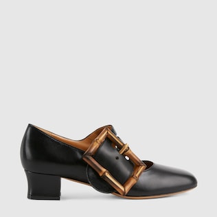 Pump with bamboo buckle