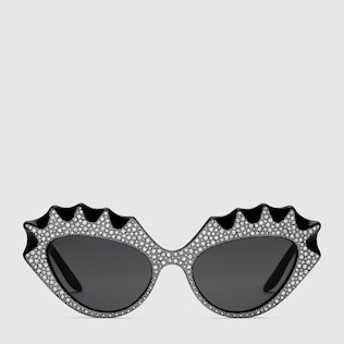 Cat-eye sunglasses