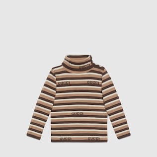 كنزة بياقة عالية من الصوف المقلّم بشعار Gucci للأطفال الرضّع