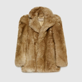 Einreihiger Mantel aus Shearling