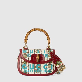 حقيبة من البامبو متوسطة الحجم بطبعة Gucci 100