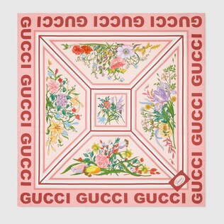 Foulard en soie à imprimé fleuri