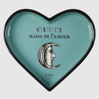 Ablage in Herzform mit „Maison de l‘Amour“-Print