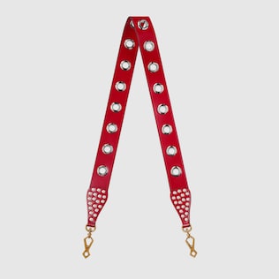 Shoulder strap with maxi eyelets