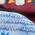 Seide mit Band-Print