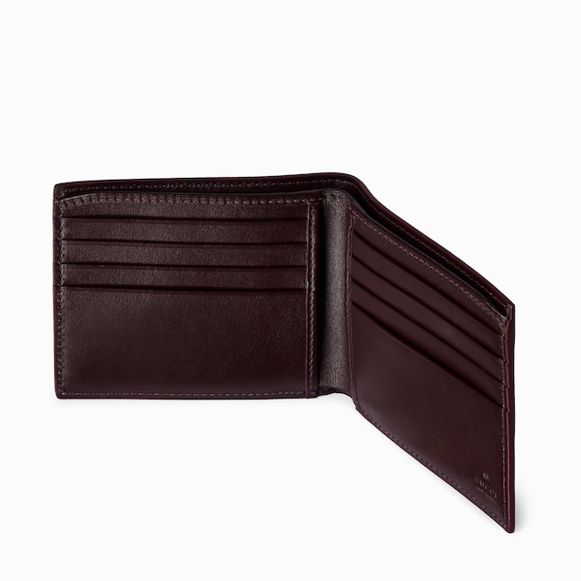 محفظة ثنائية الطيّة بنقش GG باللون الأحمر الغامق من الداخل