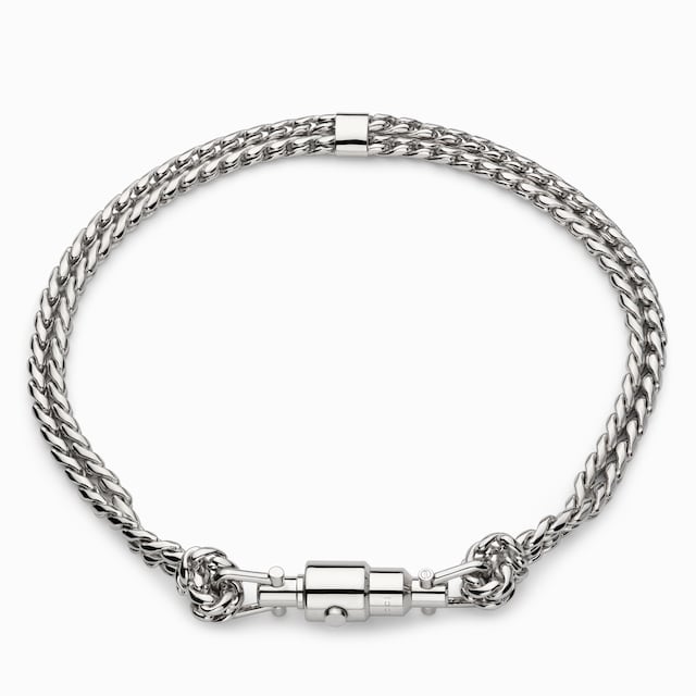 Chain necklace with piston closure