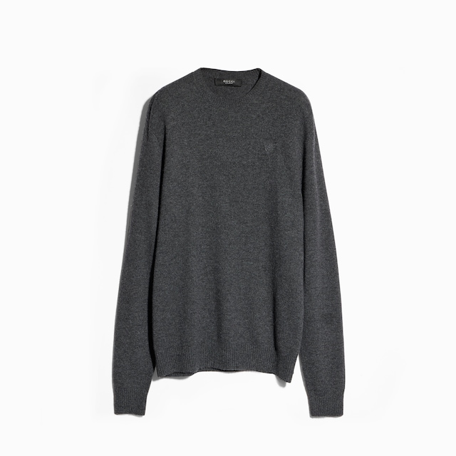 Seamless cashmere knit sweater