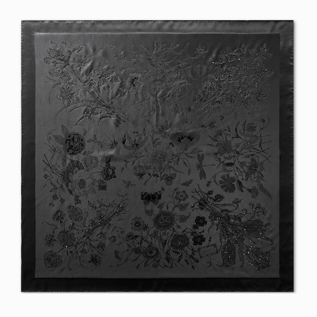 Pañuelo de sarga de seda Gucci Flora con cristales