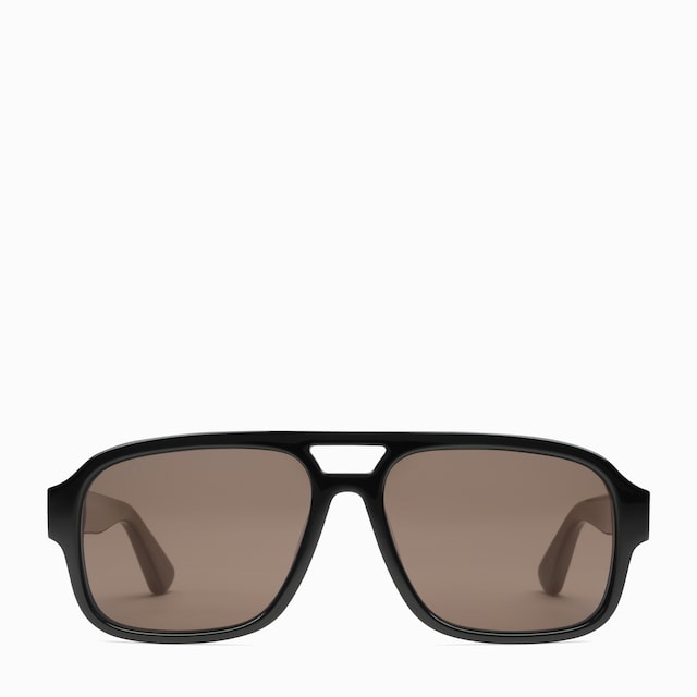 Sonnenbrille mit Rahmen im Navigator-Stil