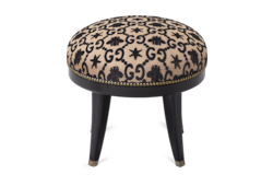 Taburete redondo con GG, abejas y estrellas