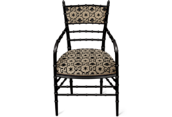 Silla Chiavari con reposabrazos, GG y abejas