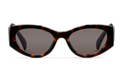 Очки в оправе «кошачий глаз»