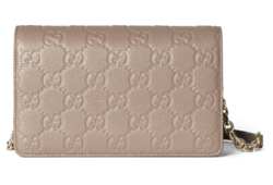 محفظة GG Emblem معلقة بسلسلة