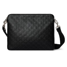 กระเป๋า GG Emblem medium crossbody bag