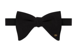 Silk crêpe bow tie
