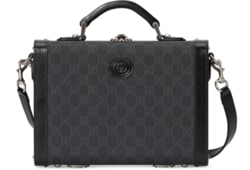 Medium rigid beauty case