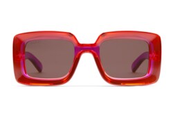 Солнцезащитные очки в квадратной оправе