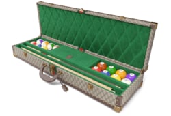 Poolbillard-Koffer mit Zubehör