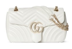 กระเป๋า GG Marmont medium shoulder bag