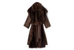 Manteau en shearling à poils longs avec ceinture