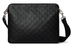 กระเป๋า GG Emblem medium crossbody bag