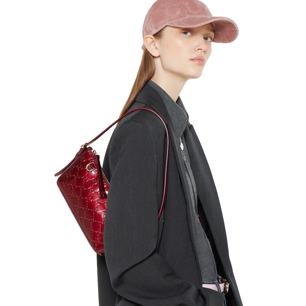 GG Emblem small shoulder bag