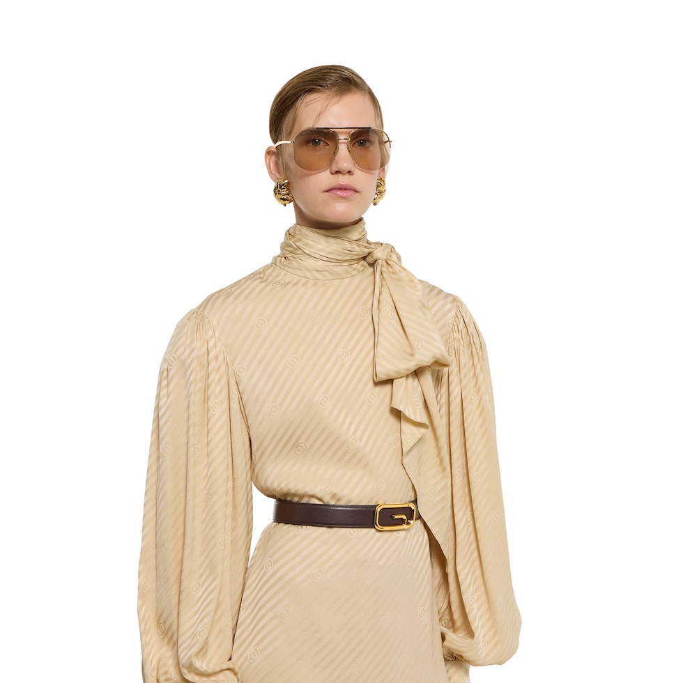 Reversible belt with square G buckle