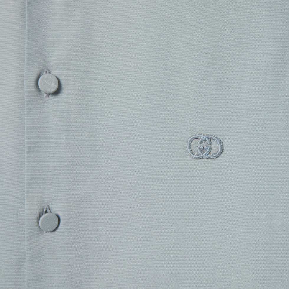 Kinderhemd aus Baumwolle mit Stickerei