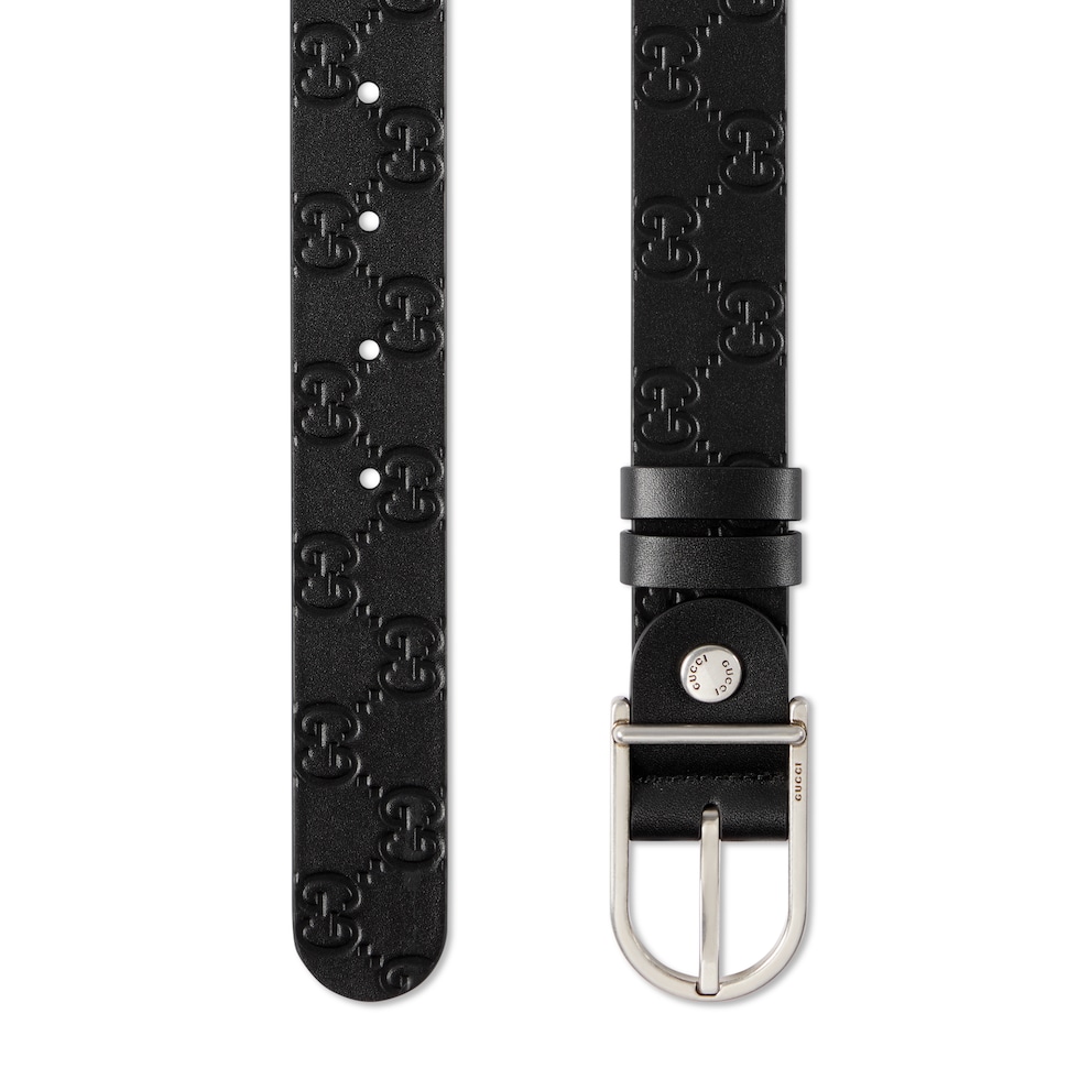 Reversible belt with rounded buckle
