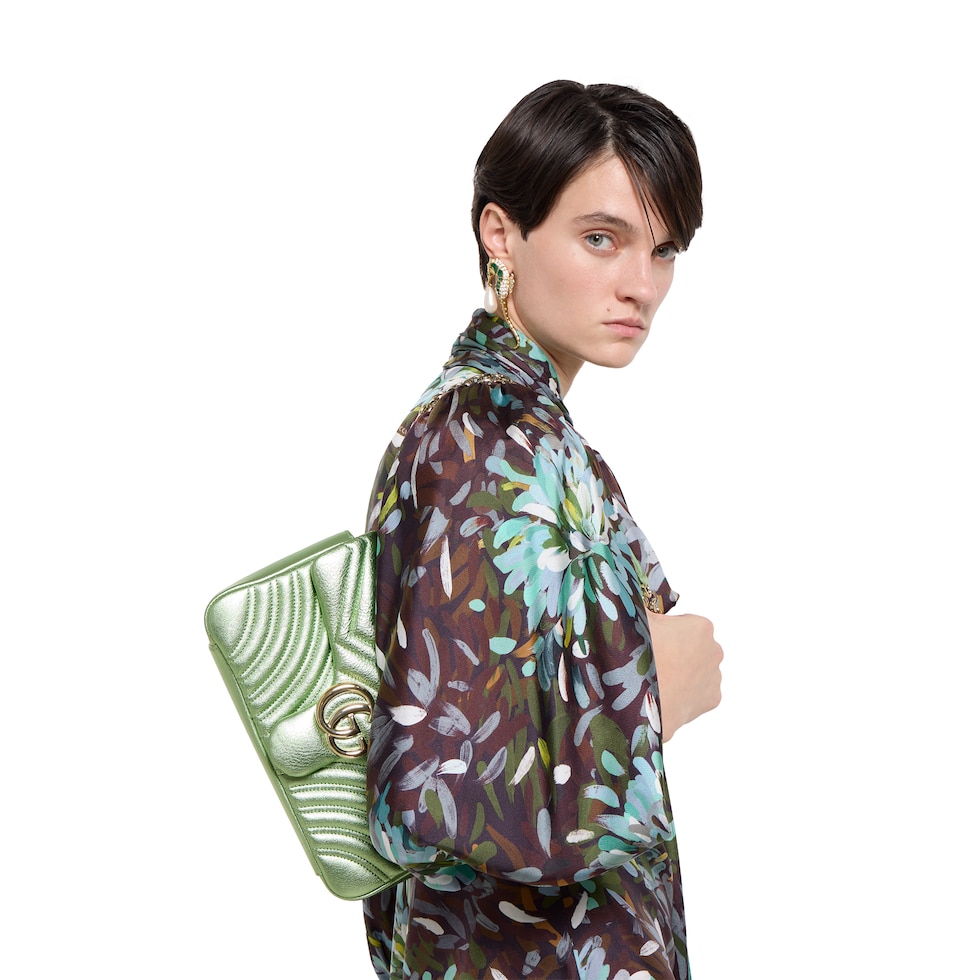 GG Marmont medium shoulder bag