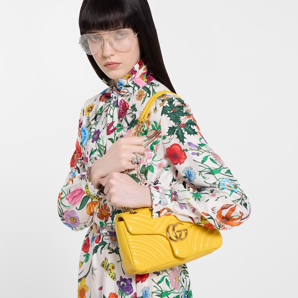 Mittelgroße GG Marmont Schultertasche