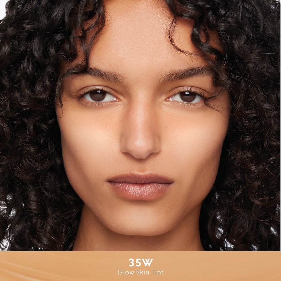 35, Gucci Glow Skin Tint