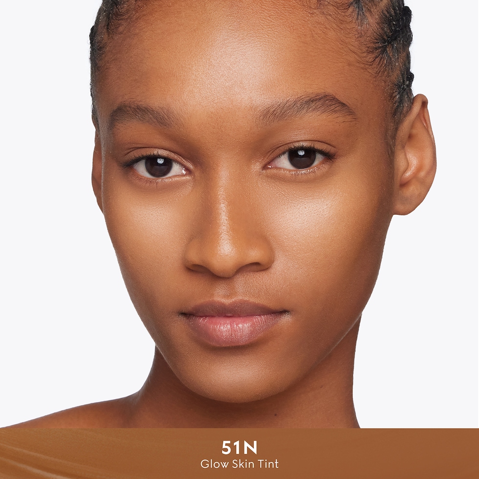 51, skin tint Gucci Glow