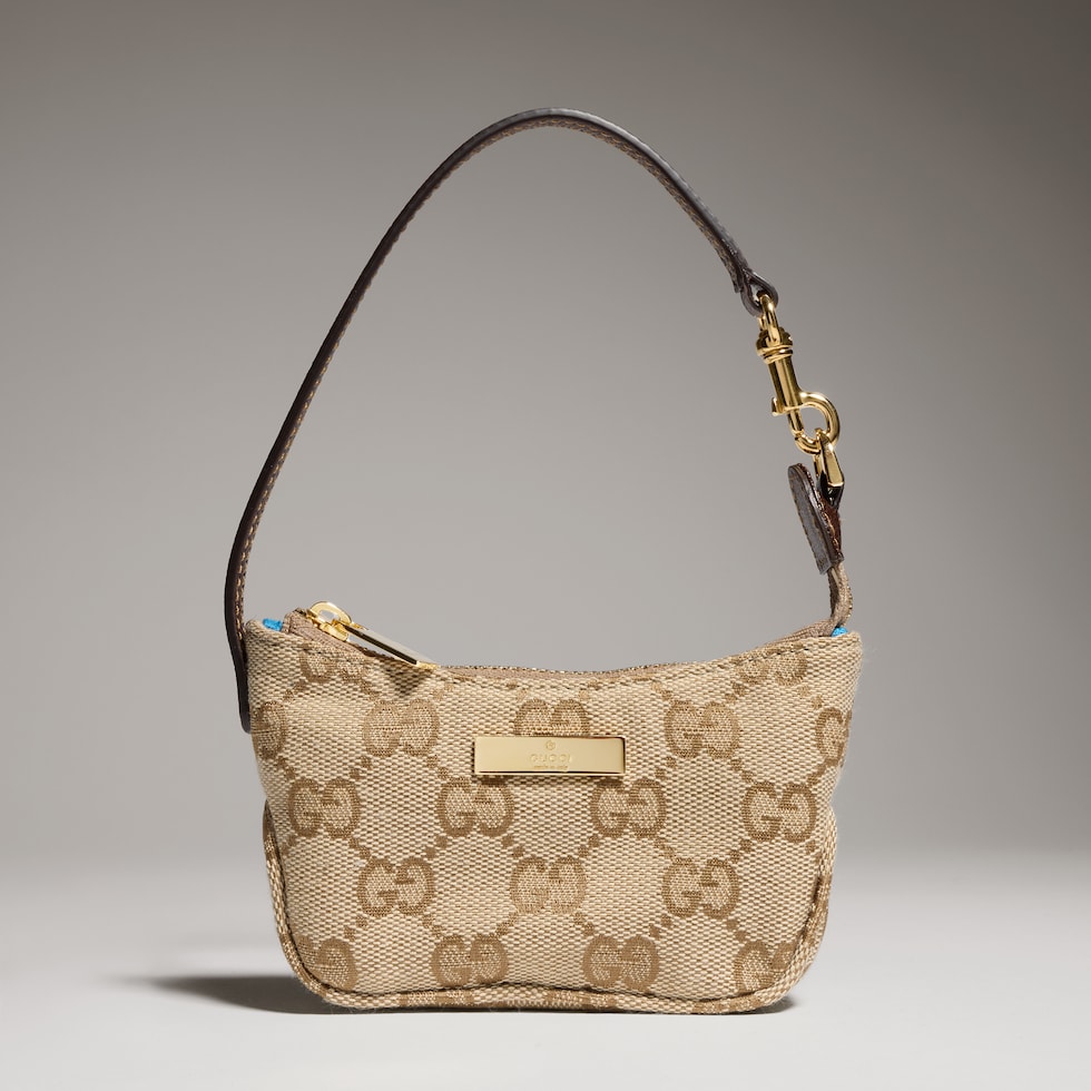 Lady Lunetta charm