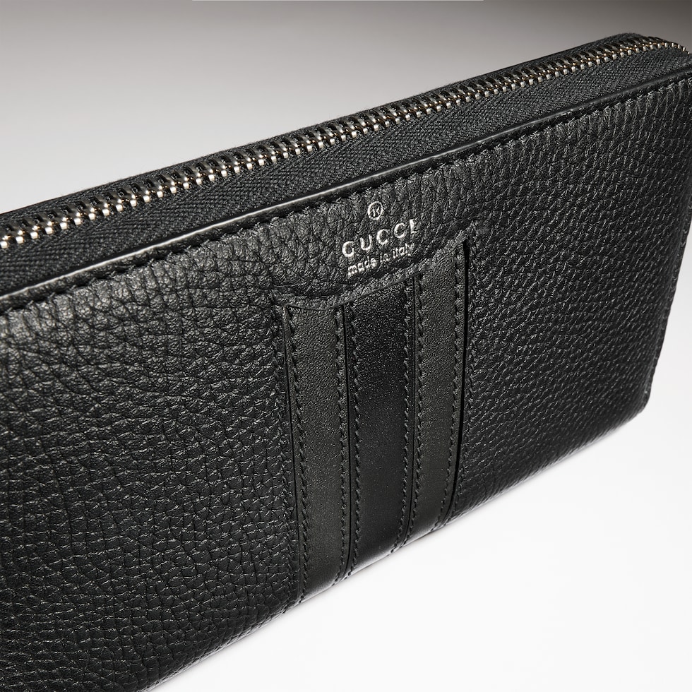 Web Trademark zip around wallet