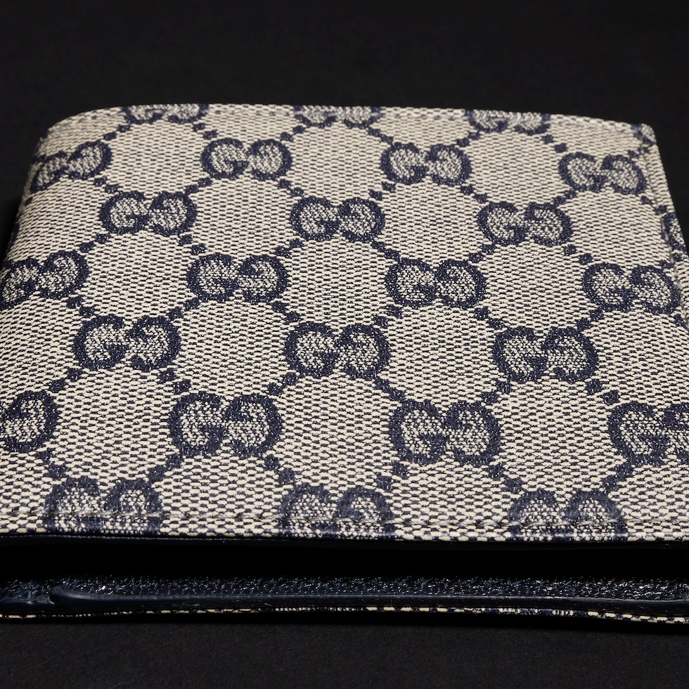 Gucci Essence Classic coin wallet