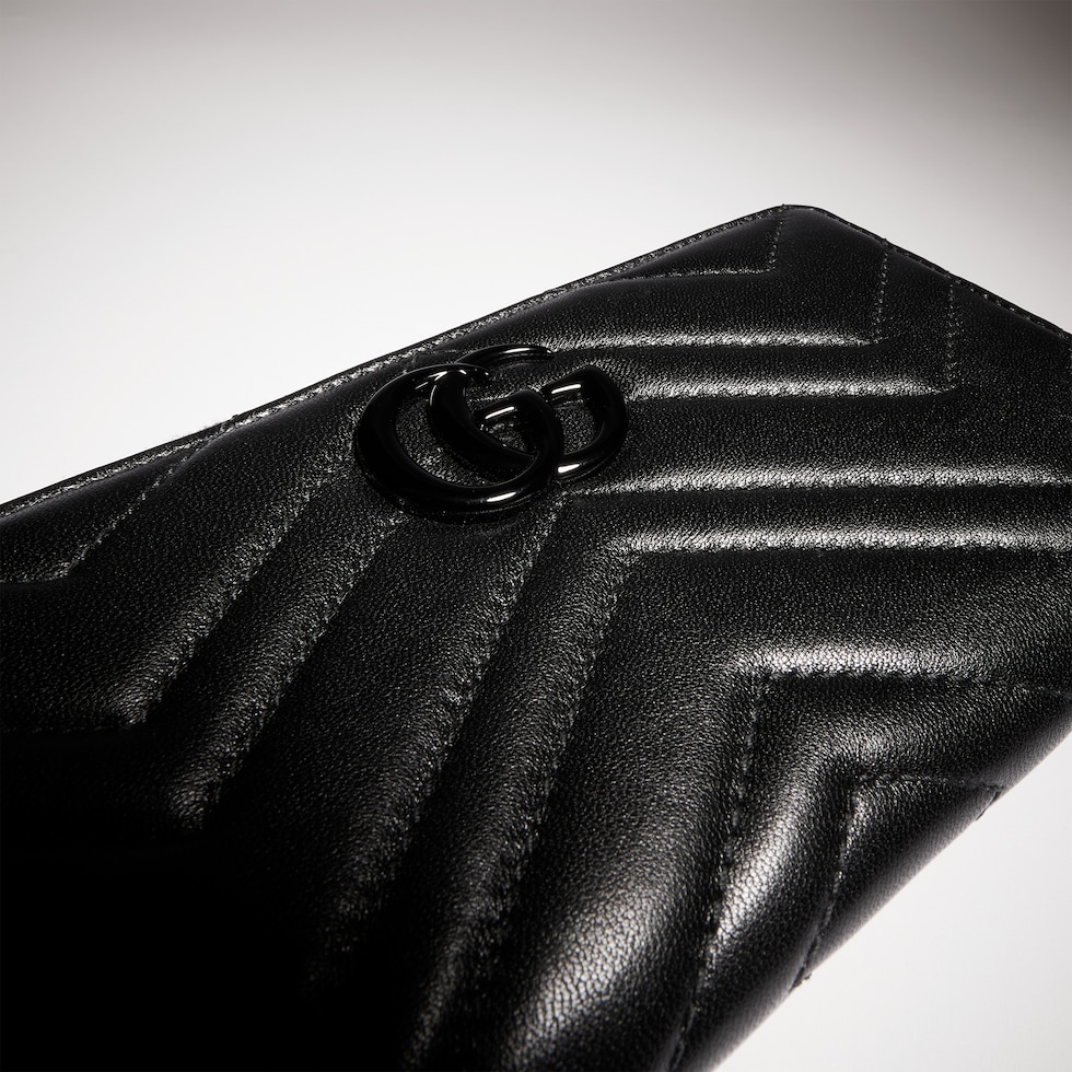 GG Marmont zip around wallet