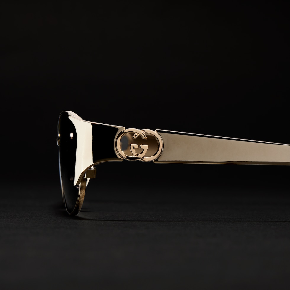 Oval-frame sunglasses